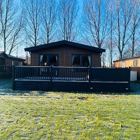 Loki'S Retreat Lodge With Hot Tub York Eksteriør bilde